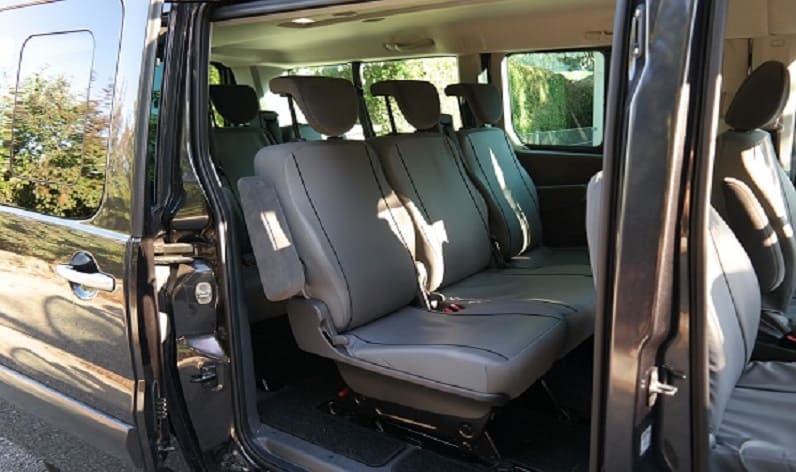 France: Coaches rental in Auvergne-Rhône-Alpes in Auvergne-Rhône-Alpes and Vienne